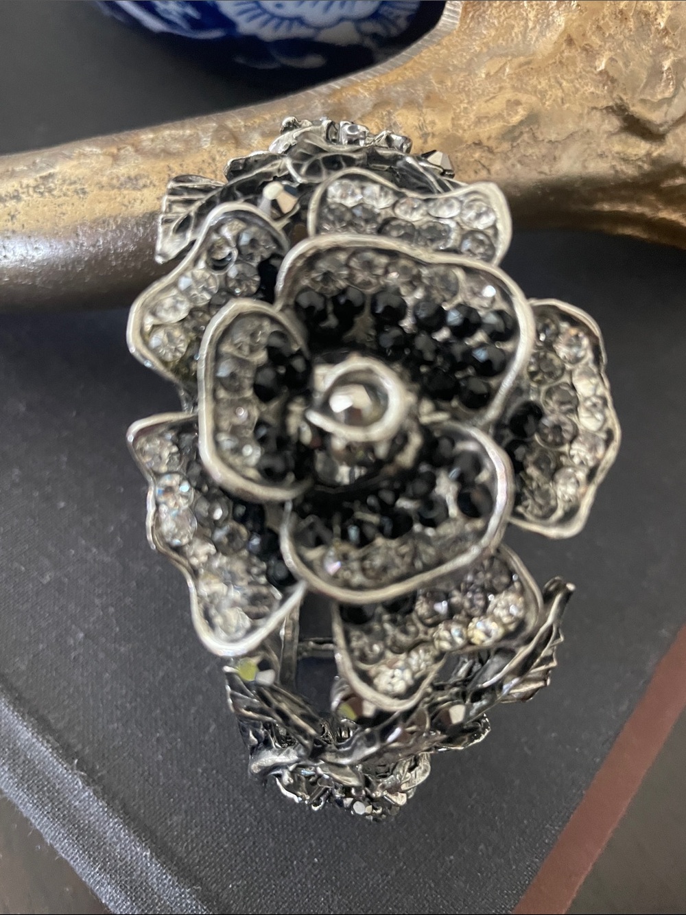 Y2k Rhinestone Flower Bangle - Picture 4 of 5
